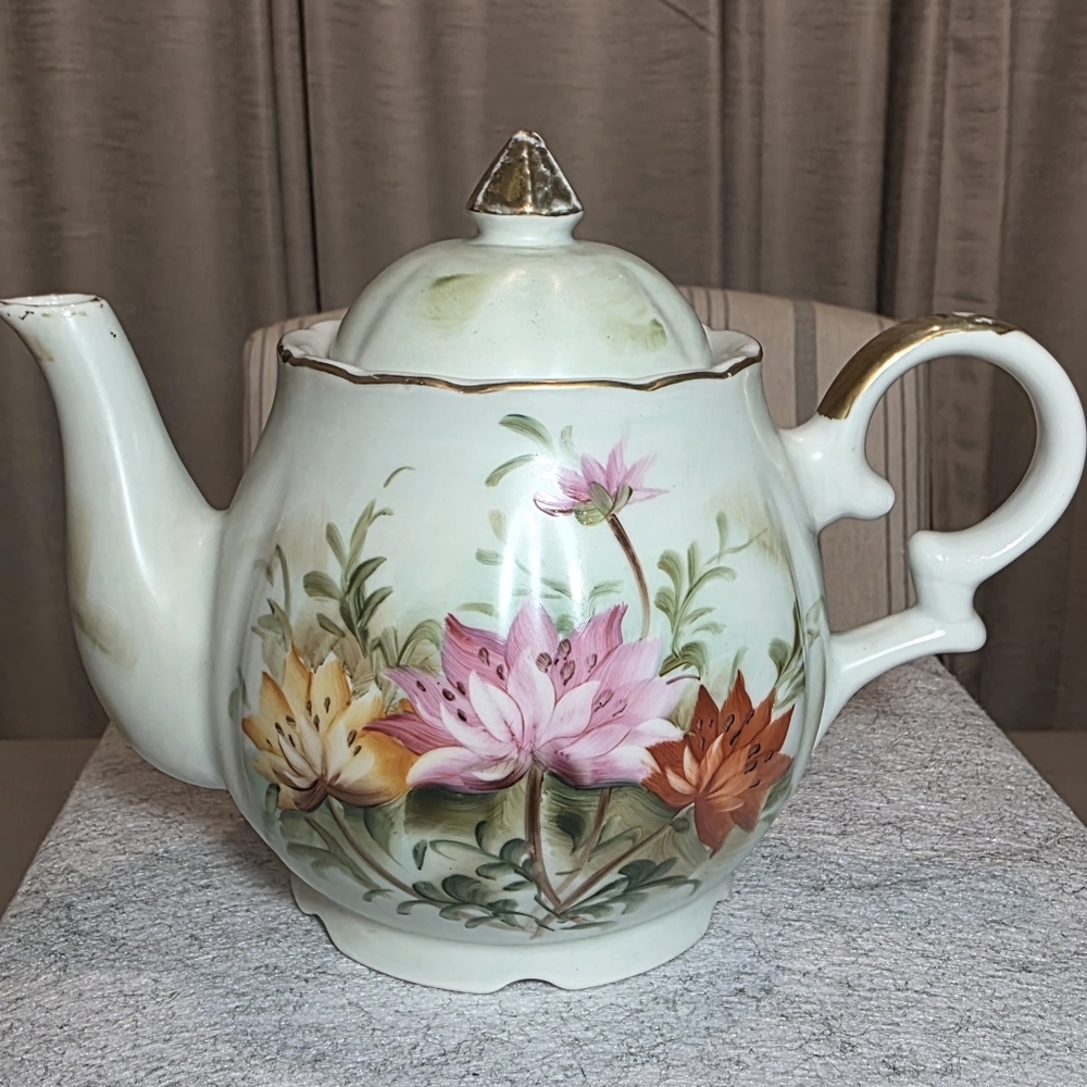 Lefton Vintage Porcelain Musical Teapot - Picture 8 of 11